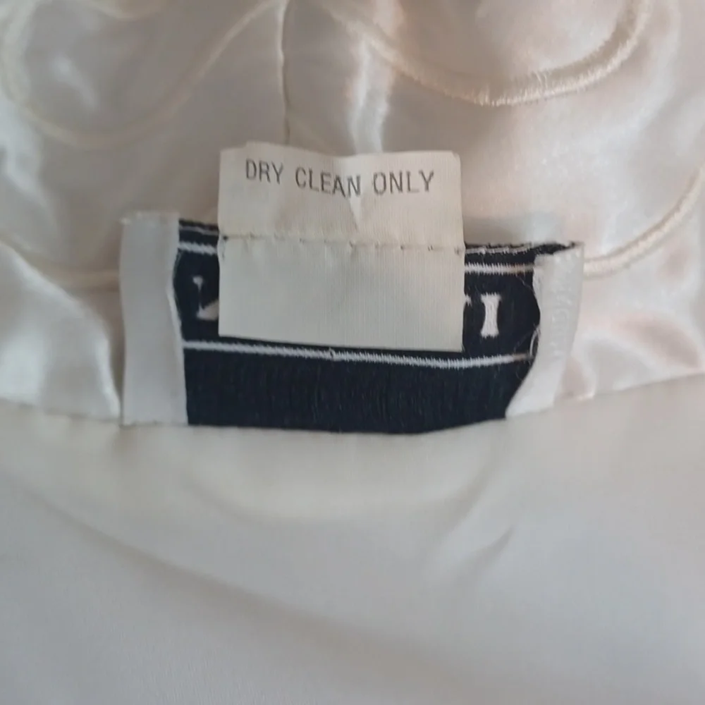 Vintage Natori Bathrobe - Picture 12 of 12